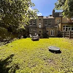 Victorian Flat In Hackney